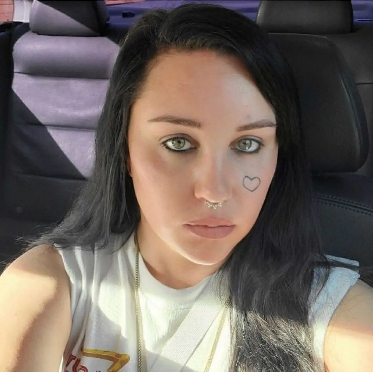 Imagem da notícia: Amanda Bynes, de 'Ela é o Cara', é internada em clínica psiquiátrica por andar nua pela rua