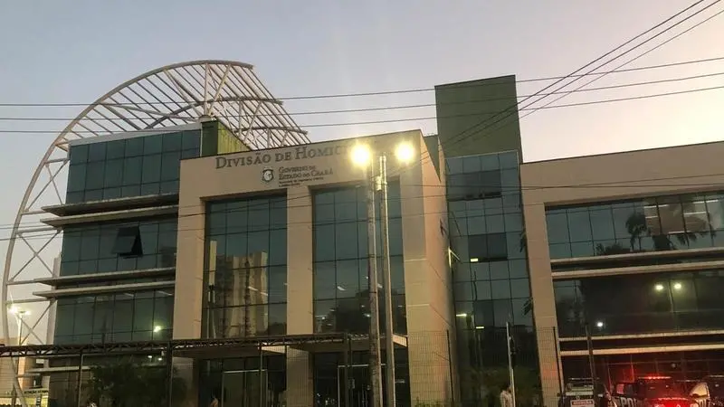 Polícia investiga feminicídio de vítima de 21 anos, em Fortaleza