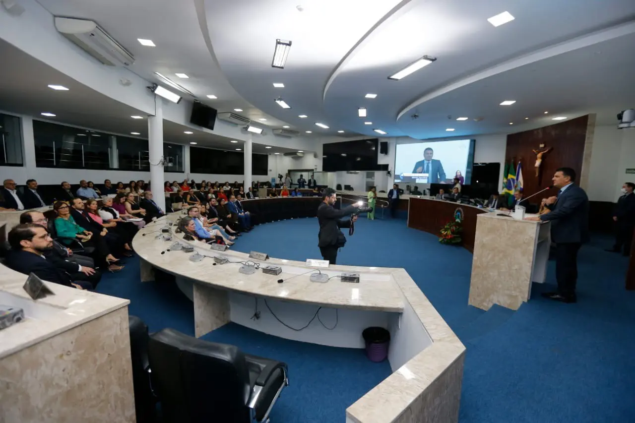 Sessão solene ocorreu na Câmara de Fortaleza