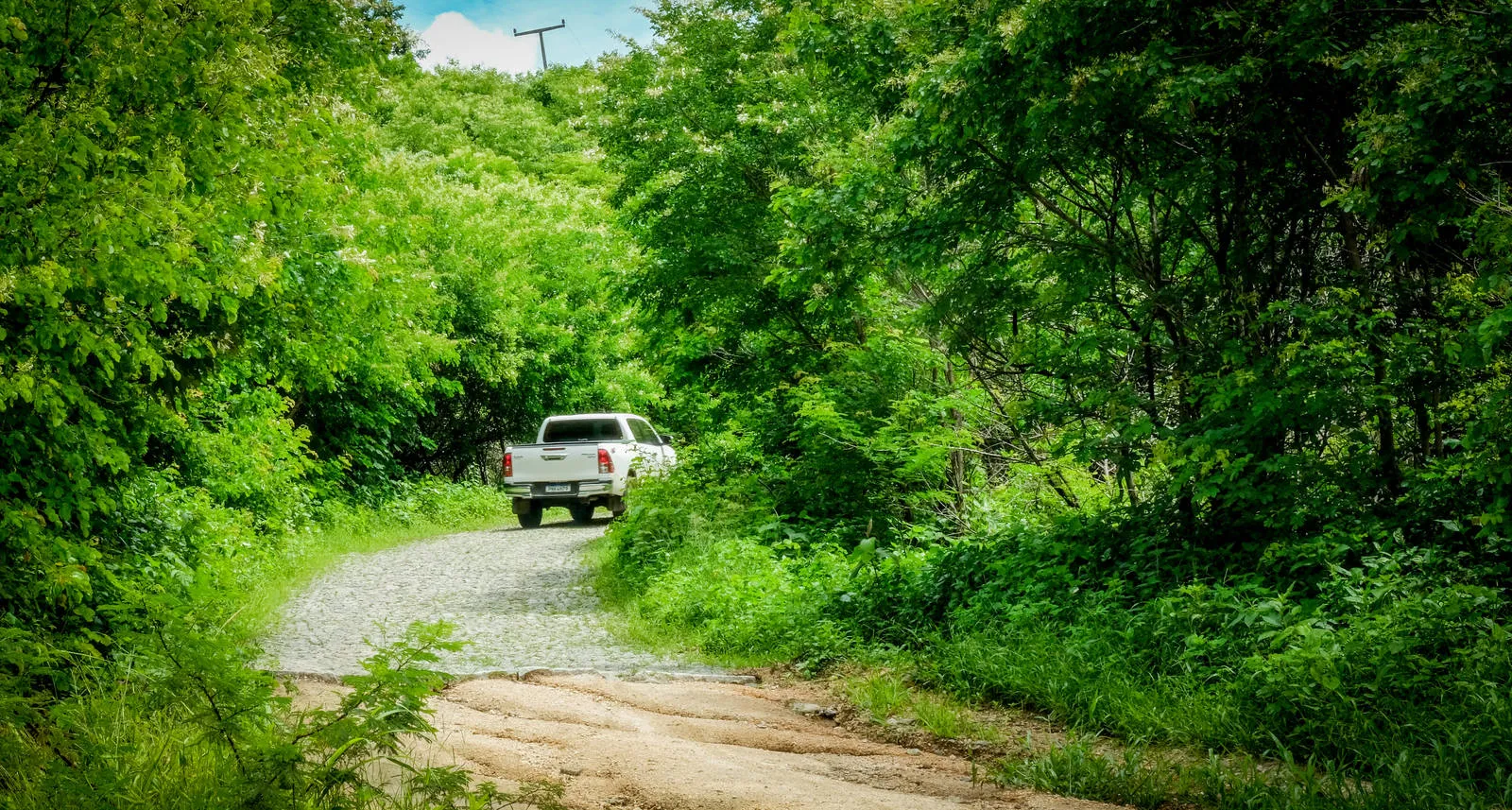 Para subir às regiões mais altas, é necessário um carro 4x4
