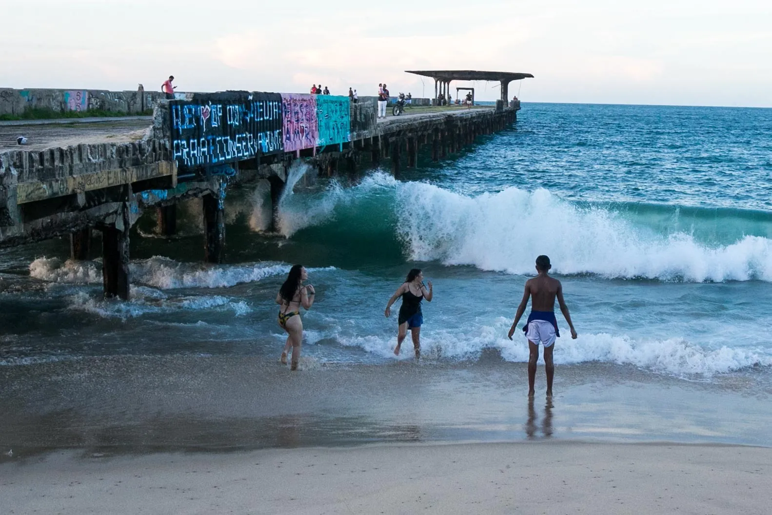 Moradores e turistas pedem mais atenção ao local
