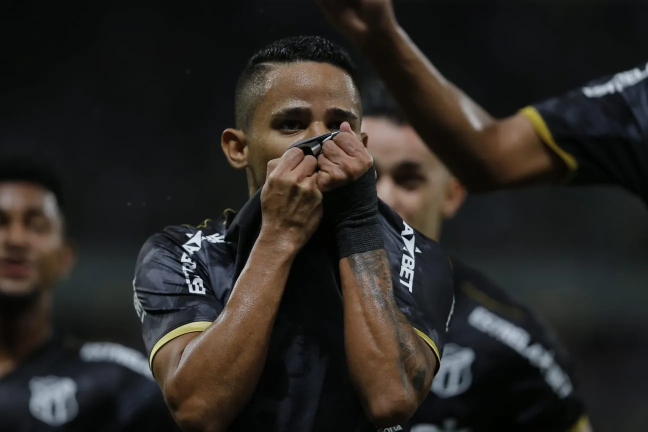 Erick abriu o placar para o Vozão aos 16 minutos de jogo