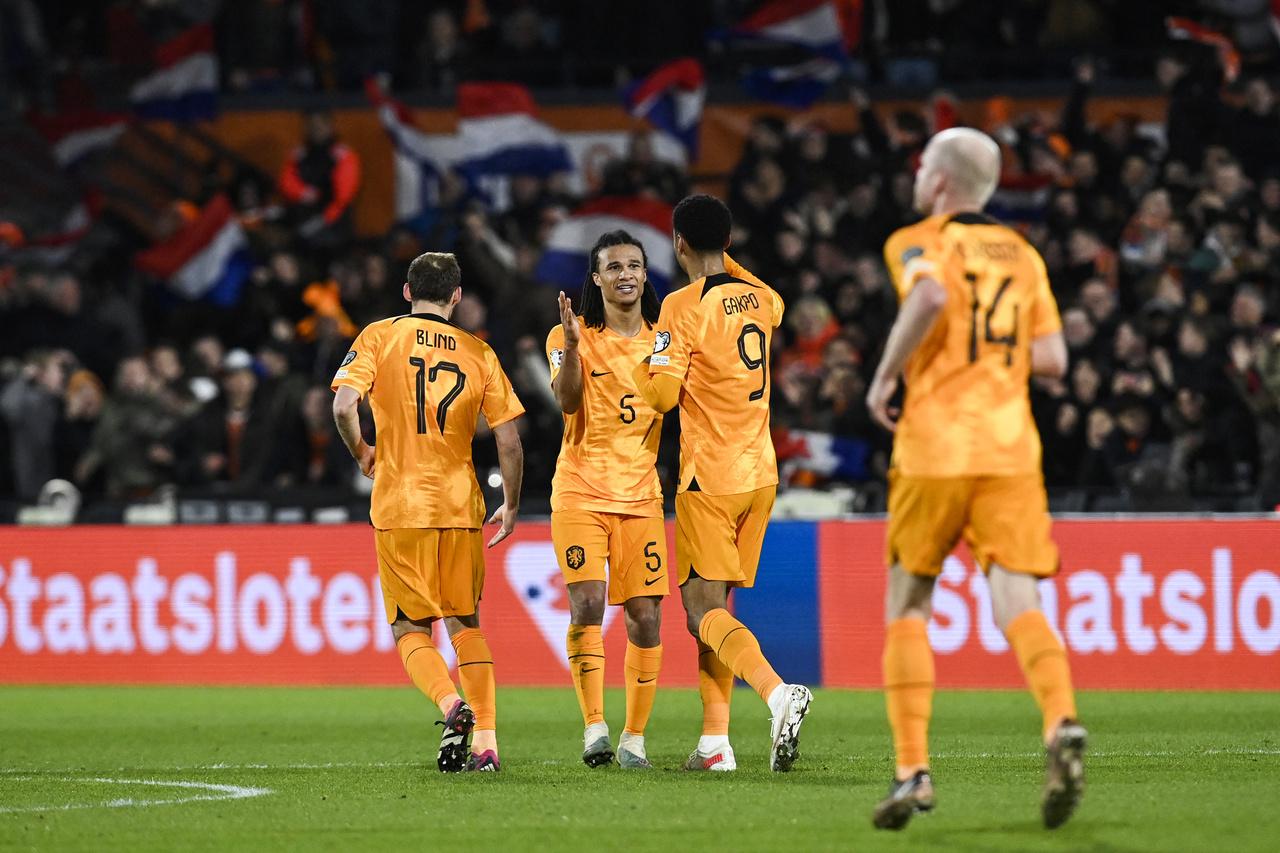 Holanda vence Geórgia em último jogo de preparação para Eurocopa