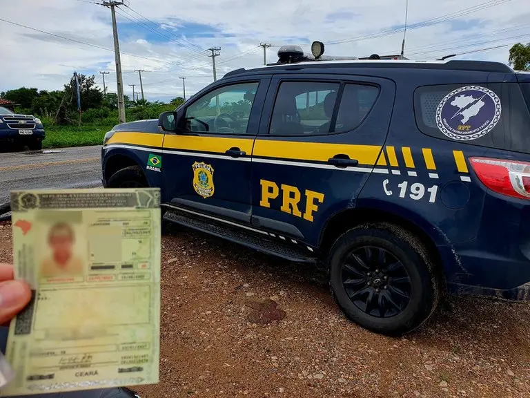 Carro da Polícia Rodoviária Federal
