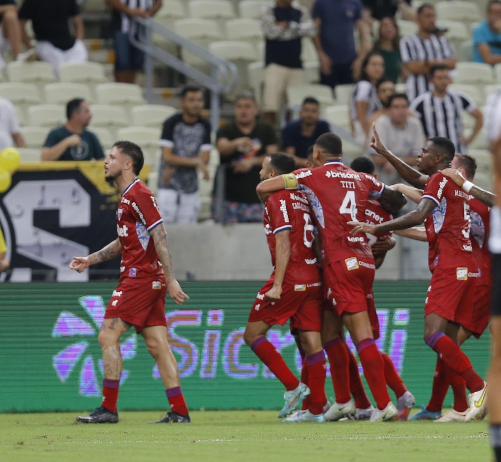 Em jogo eletrizante, Fortaleza vence Fluminense no Castelão e assume  liderança da Série A - Jogada - Diário do Nordeste