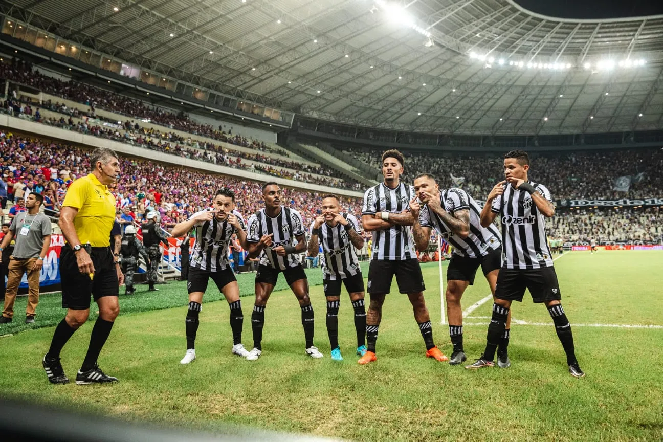 O Ceará voltou a ficar na frente com gol de Caíque ainda no 1º tempo