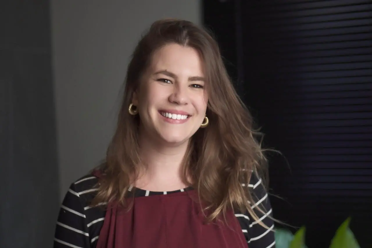 Líder de Diversidade e Inclusão do Instituto Atlântico. Cientista Política formada pela Universidade Federal do Estado do Rio de Janeiro (UNIRIO) e Pós-graduanda em Gestão Estratégica ESG pelo Instituto Ethos