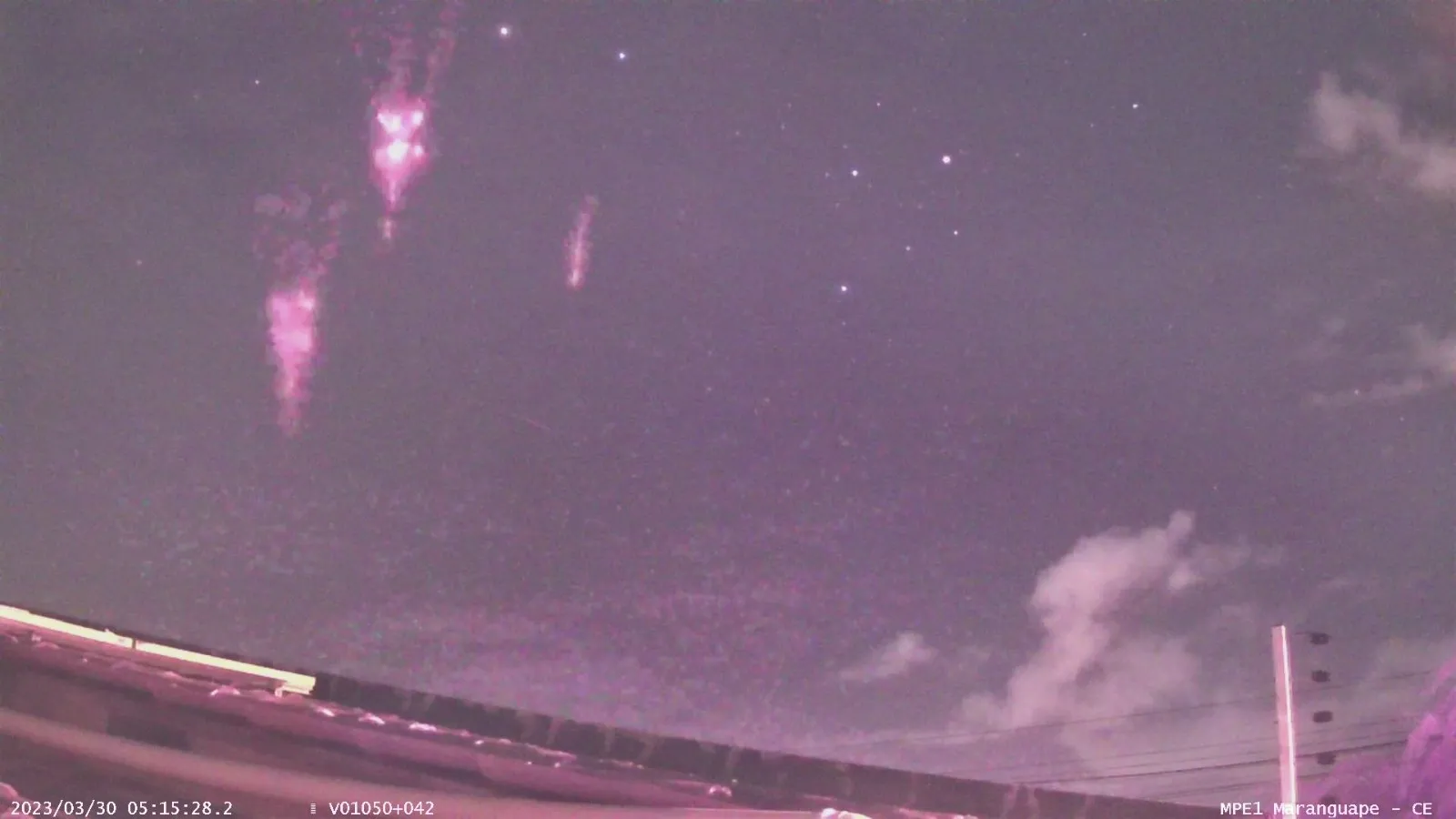 Registro de Morada Nova onde apareceram sprites vermelhos