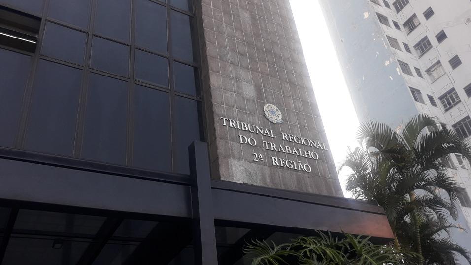 Fachada do Tribunal Regional do Trabalho em São Paulo