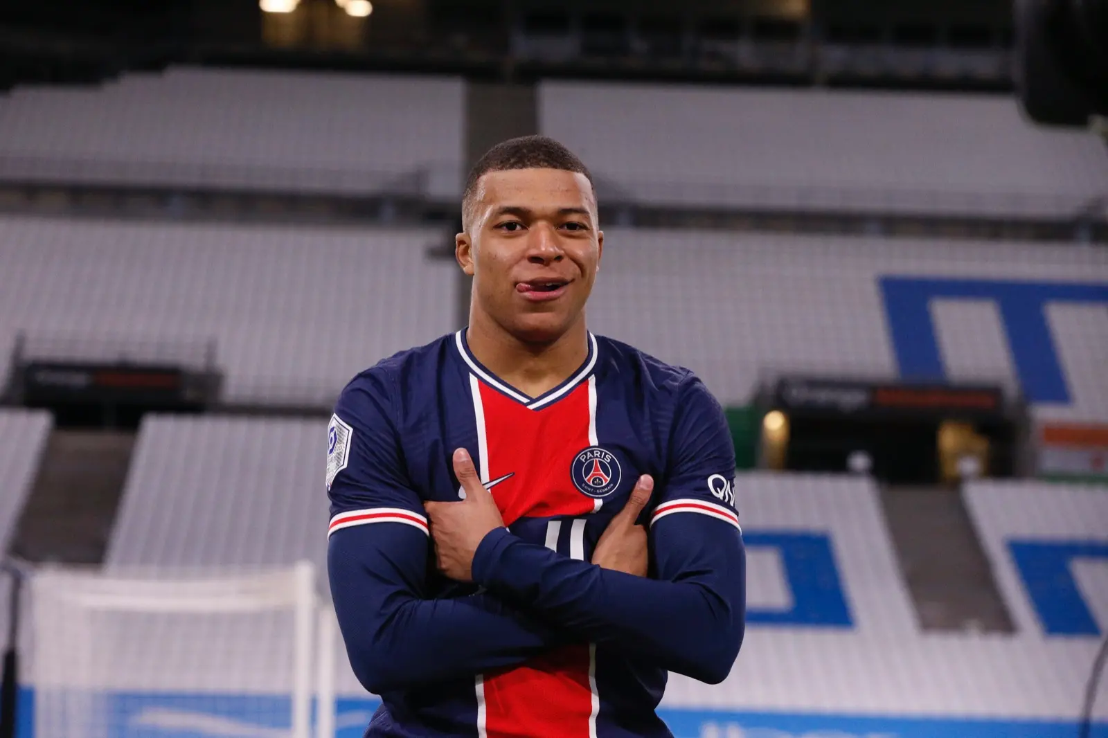Imagem da notícia: Mbappé faz críticas a ação do PSG focada em sua imagem