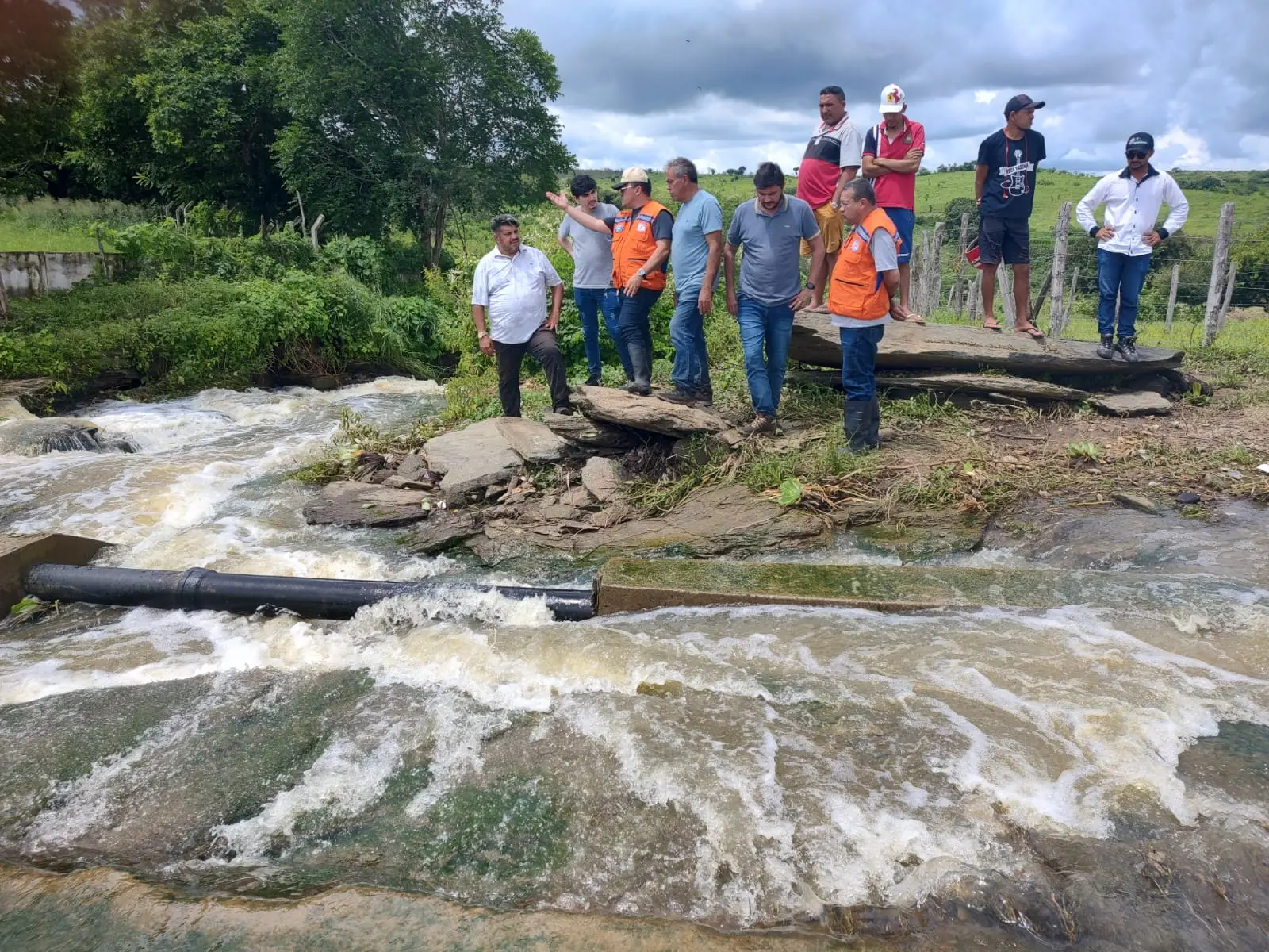 Inspeção no açude de Pedra Branca