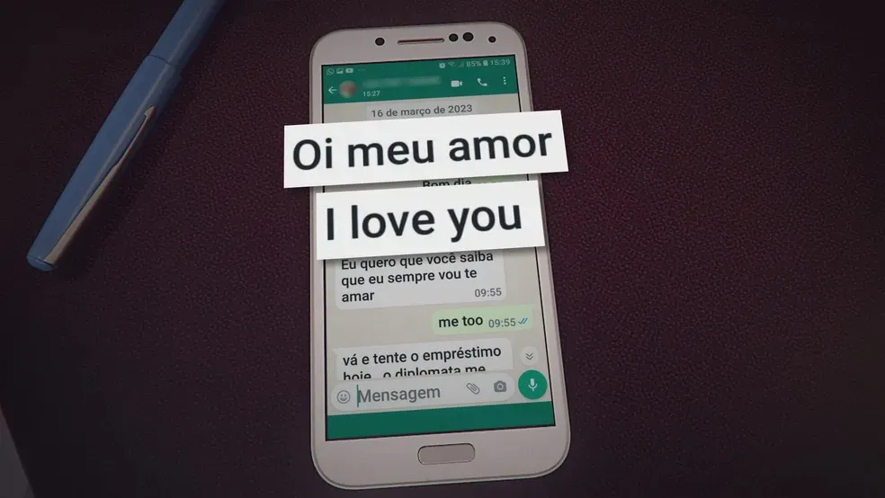 O golpista e a vítima conversavam por aplicativo de mensagem instantânea.