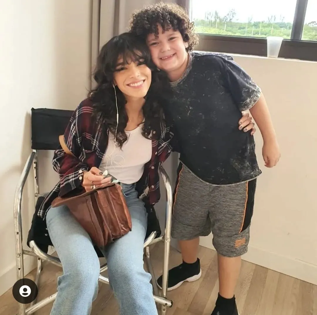 Ator cearense ao lado de Bruna Marquezine