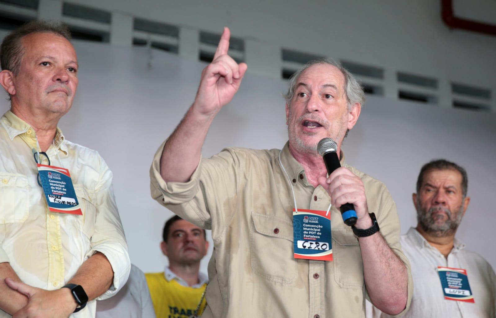 Ciro Gomes defende reelei o de Sarto taxa do lixo e diz que