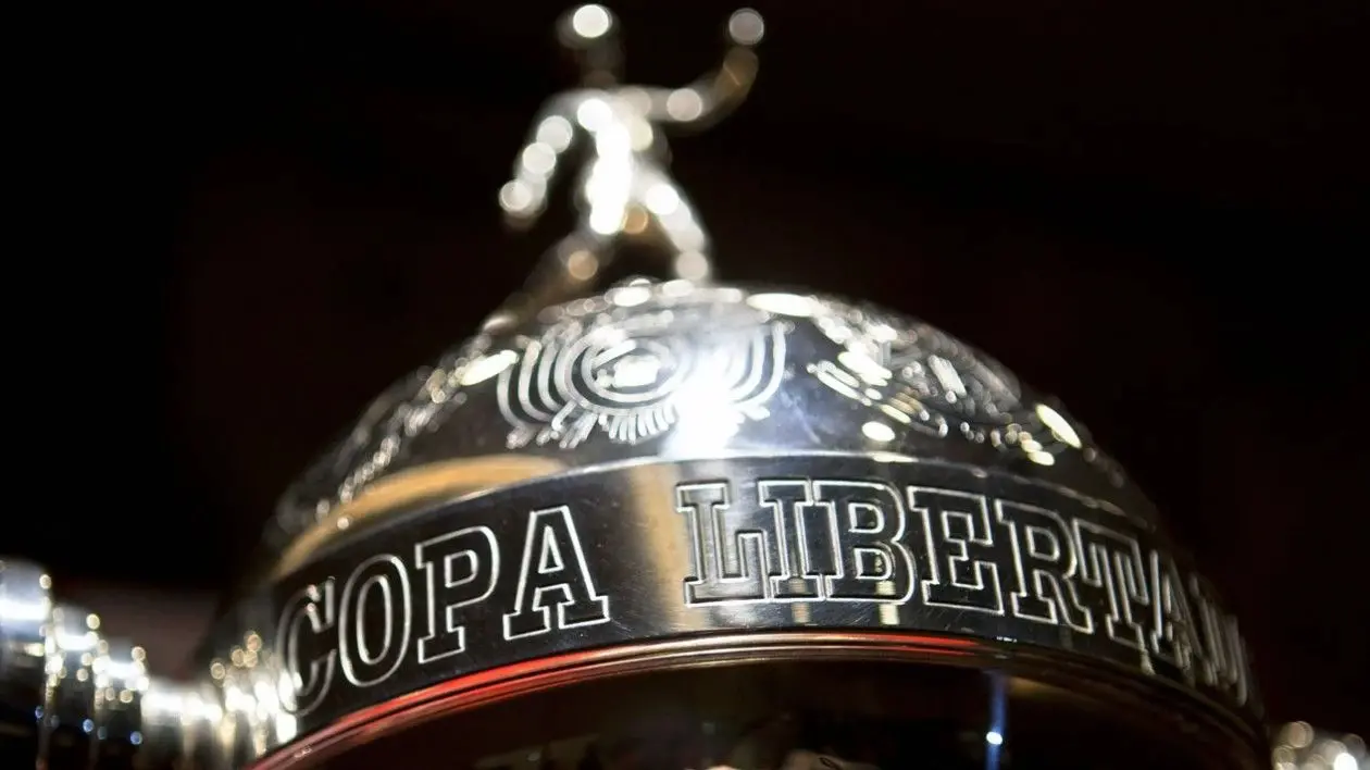Detalhe da taça da Libertadores