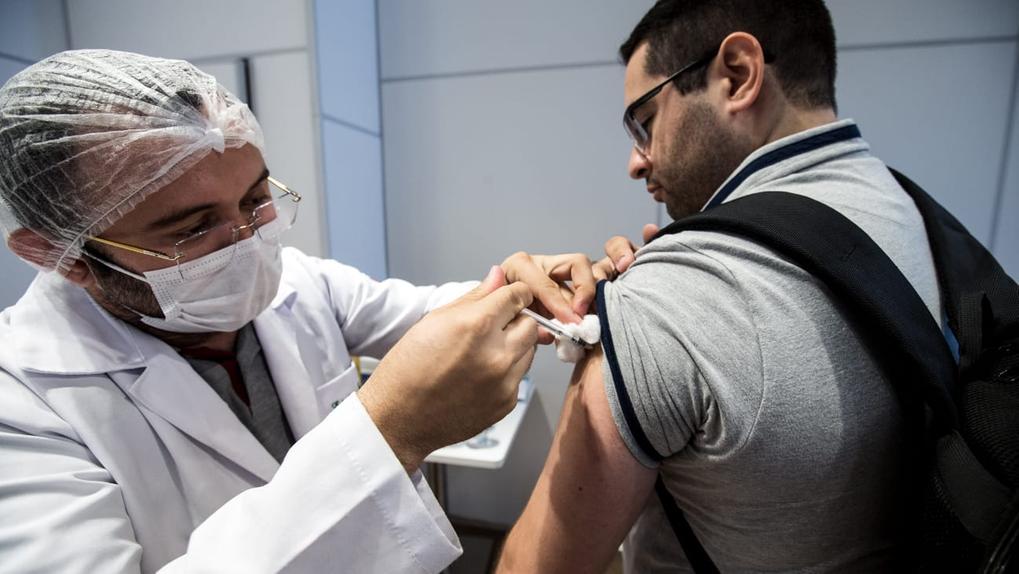 Vacina bivalente contra a Covid em Fortaleza