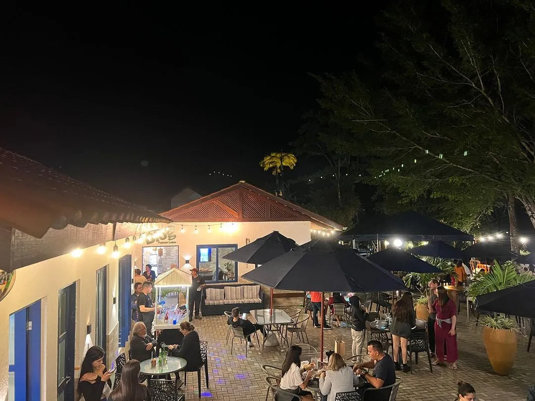 Mall em Guaramiranga traz opções de lojas e restaurantes