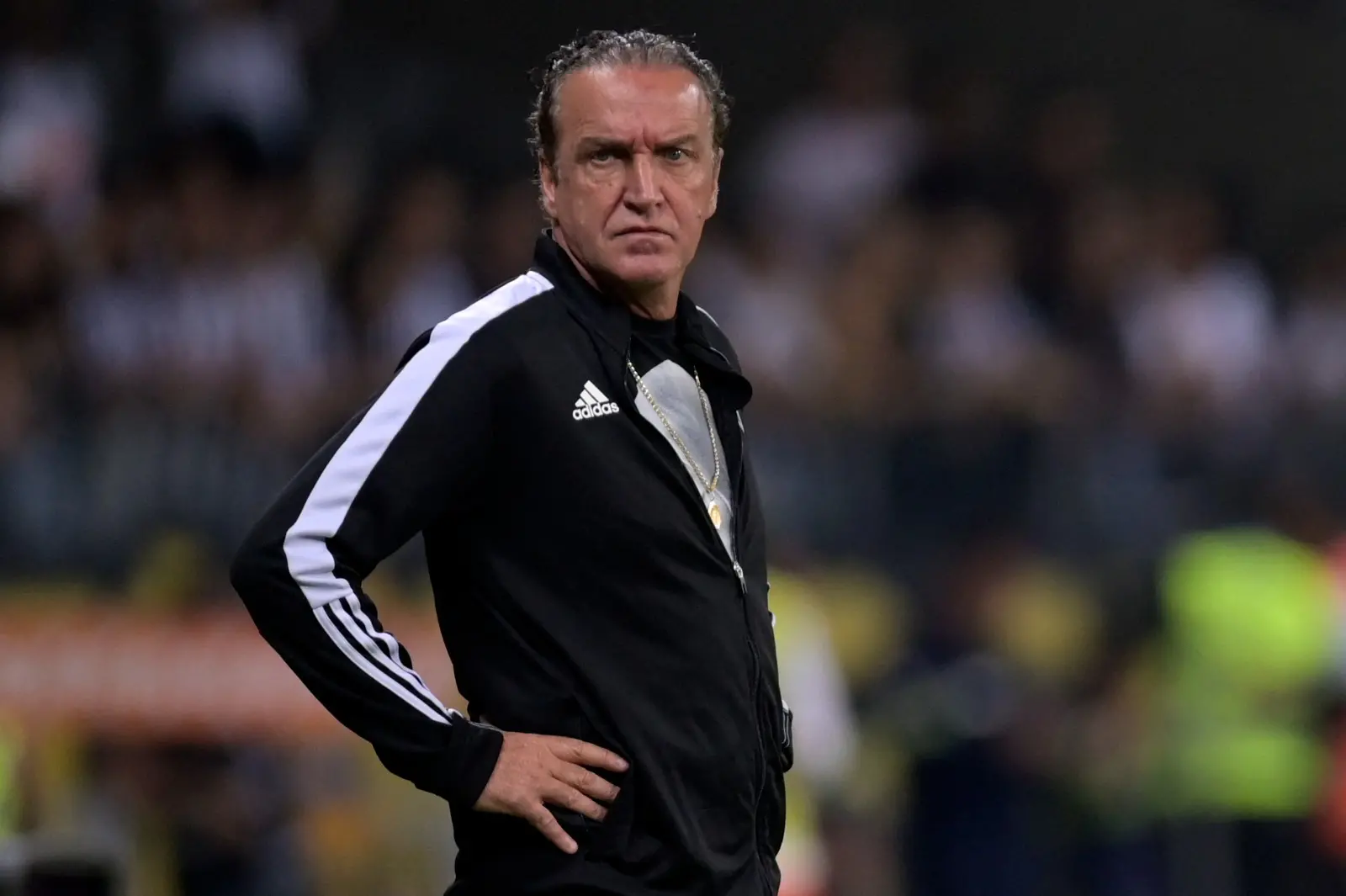 Cuca atuando como técnico do Corinthians