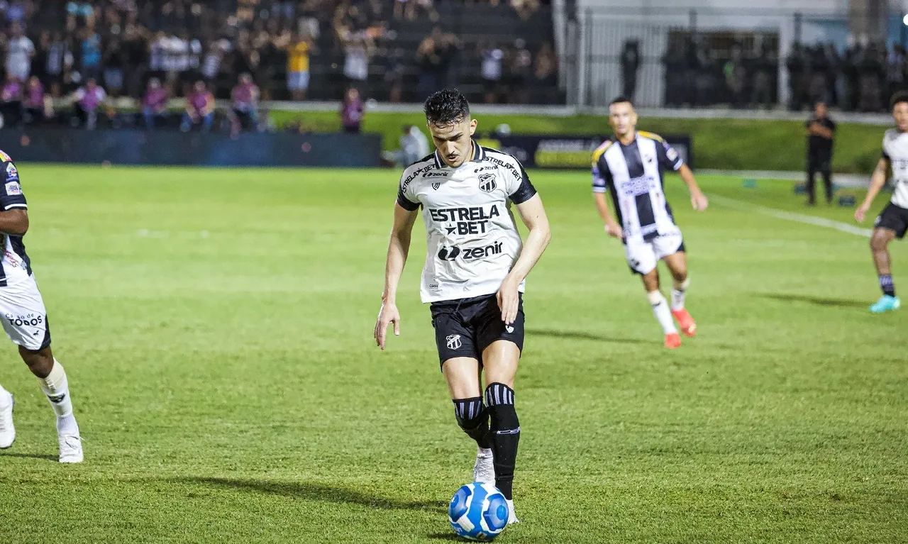 Na etapa final de jogo, o Ceará precisou segurar a pressão do ABC para vencer a primeira na Série B