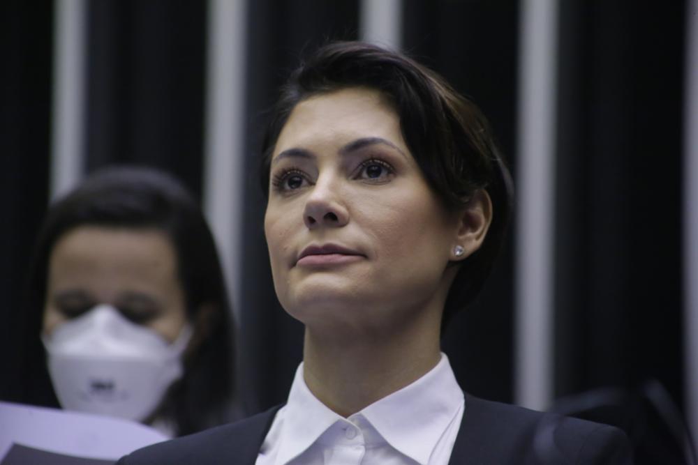 Bolsonaro afirma que Michelle tomou vacina contra a Covid-19