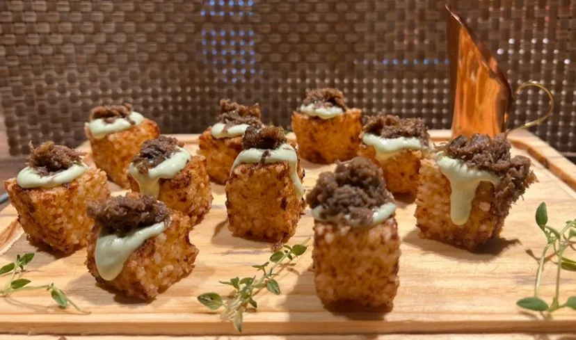 Dadinho de tapioca servido no Master Chef Brasil