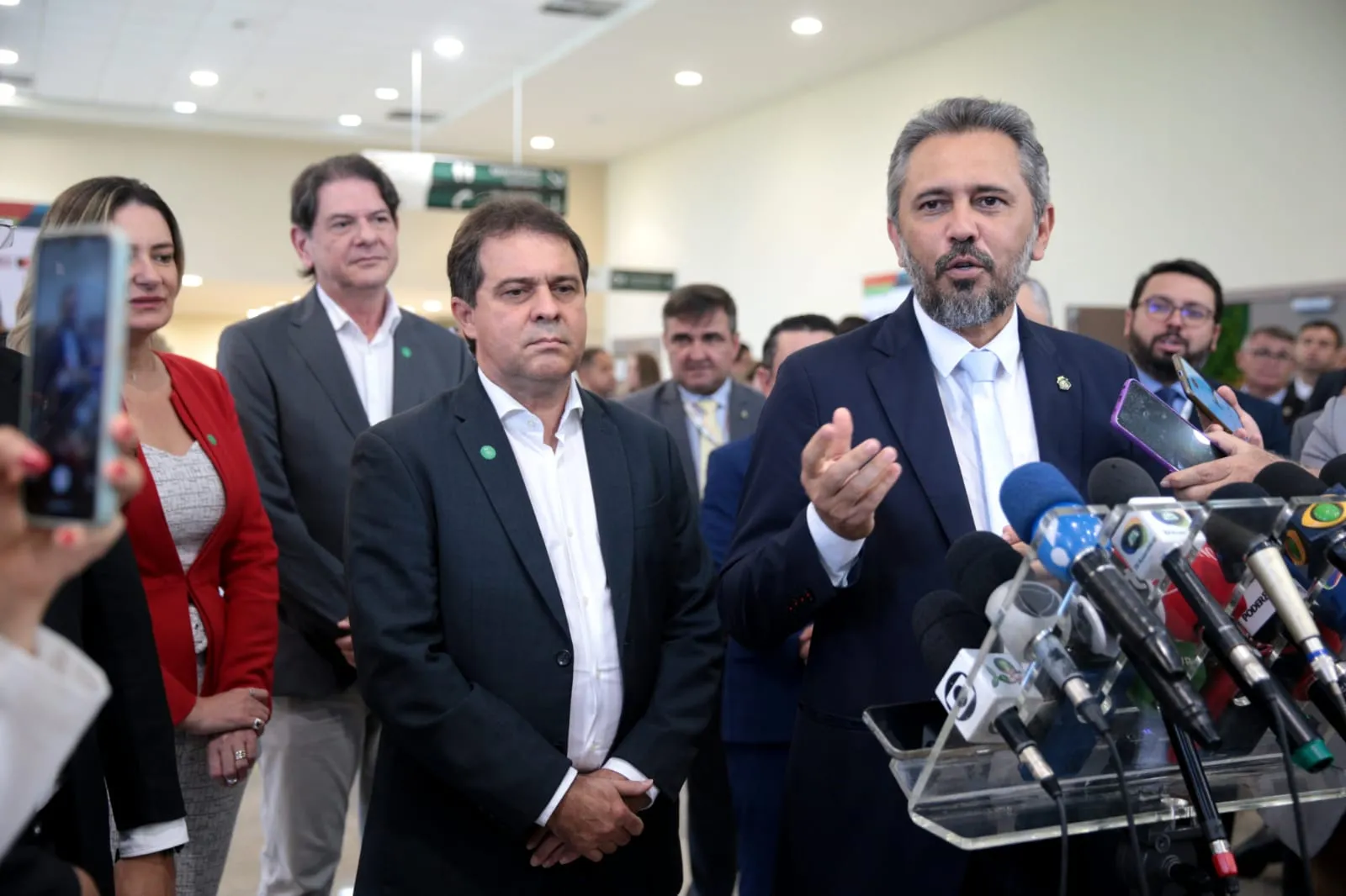 O governador Elmano está otimista com a abertura de novos leilões para linhas de transmissão