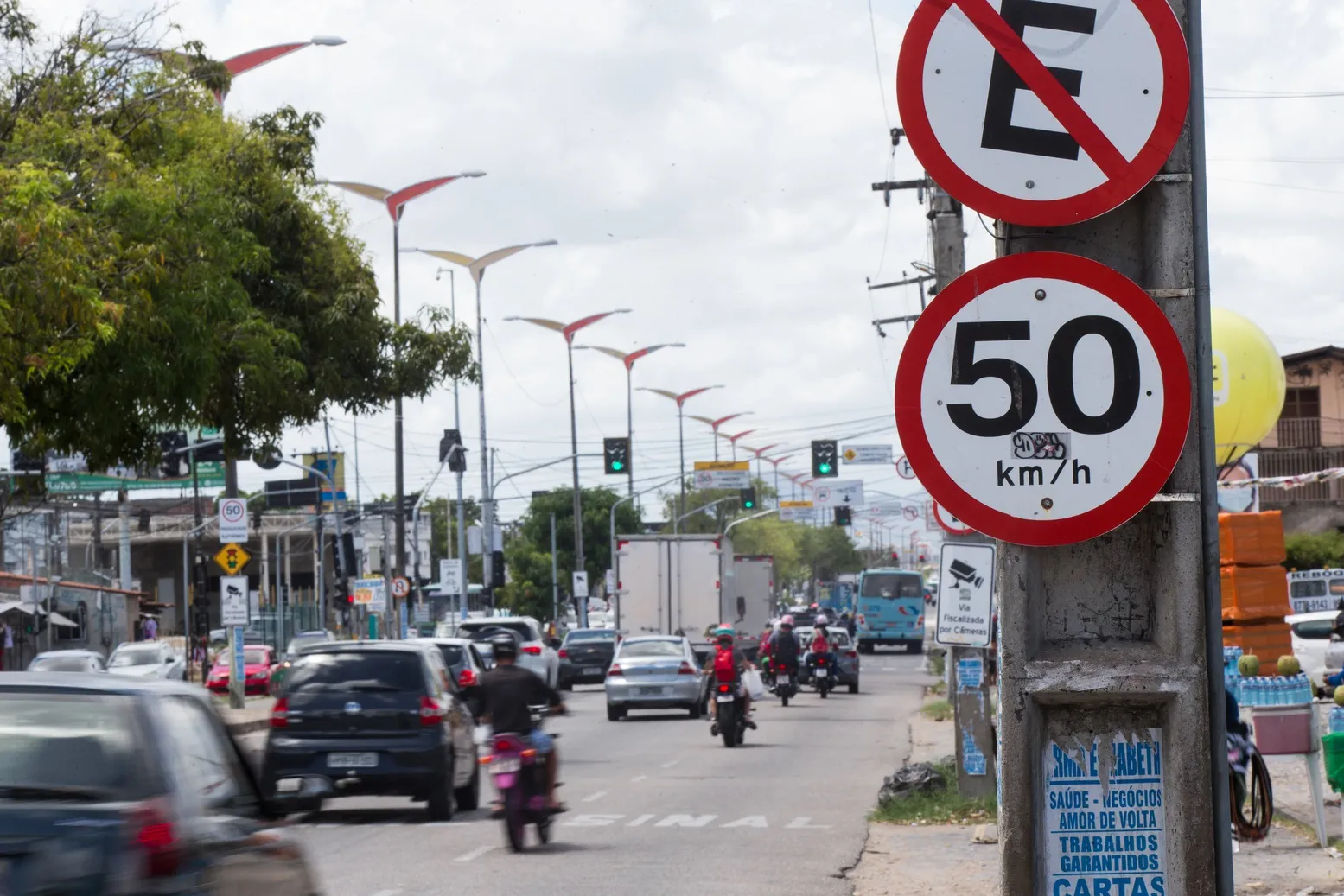 Redução da velocidade de vias para 50 km/h tem se tornado tendência em Fortaleza