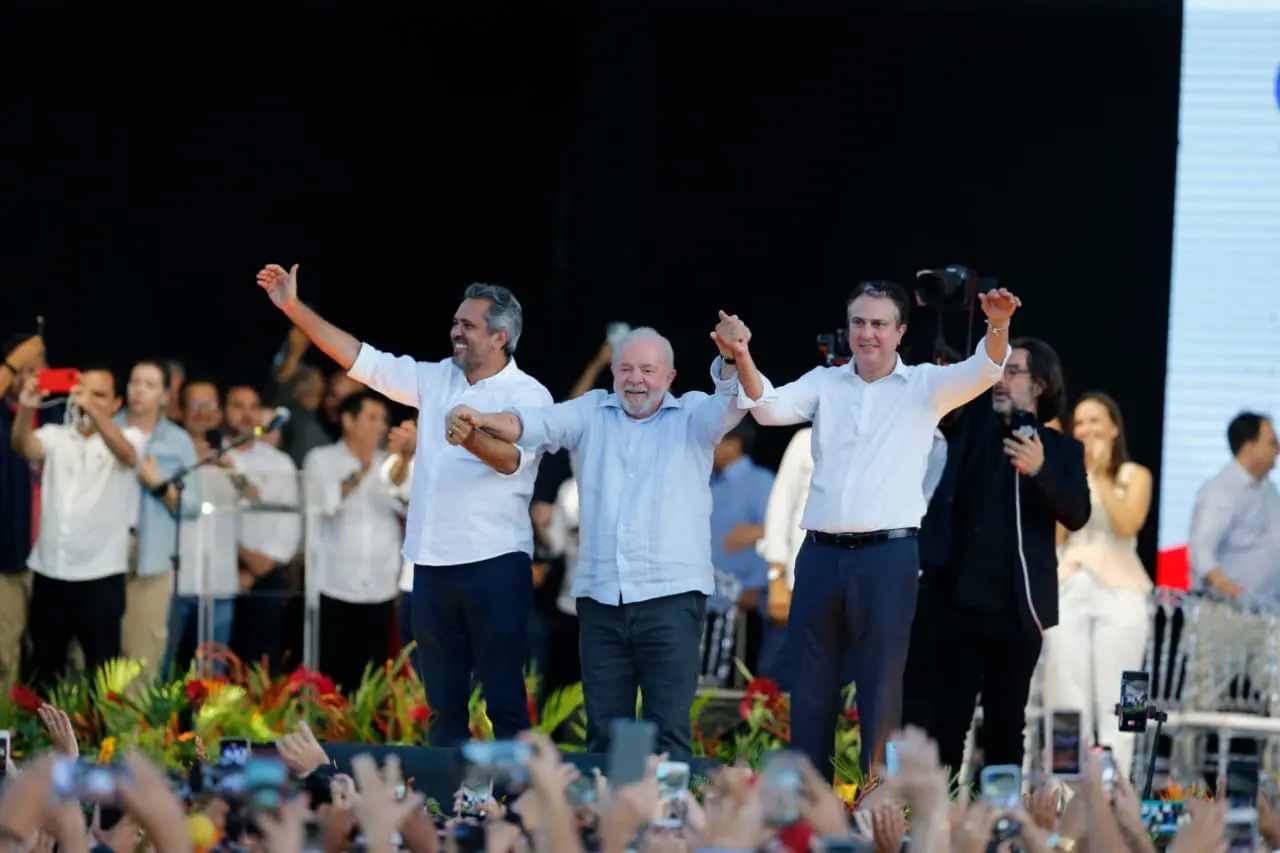 Elmano, Lula e Camilo no Crato