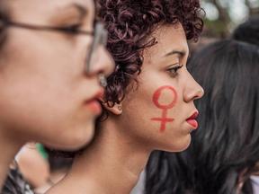 Mulheres protestam contra violência