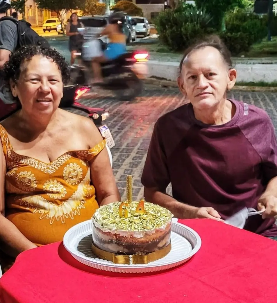 foto do casal de idosos que foi espancado após briga por pagamento