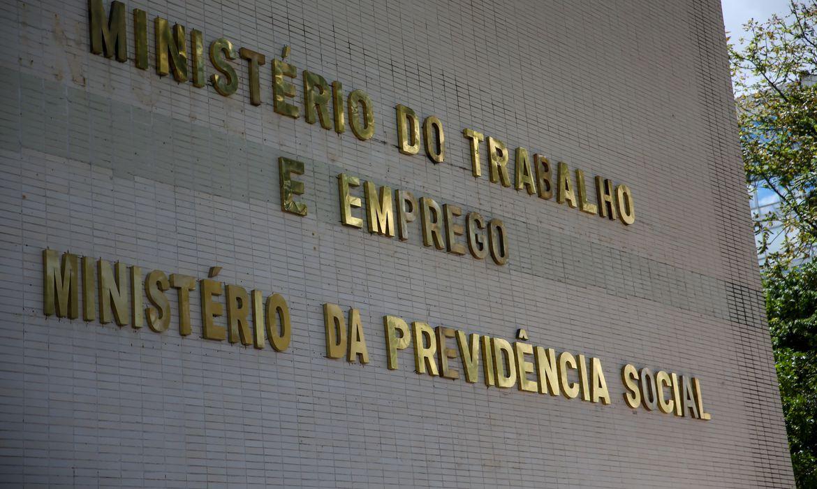 Fachada do Ministério do Trabalho e Emprego