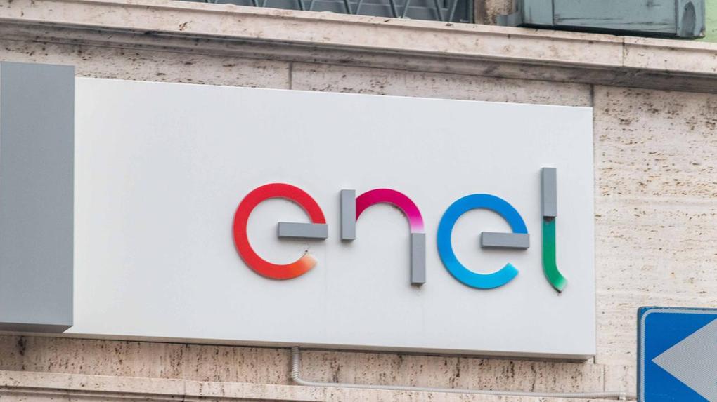 Duas empresas são favoritas na disputa pela compra da Enel Ceará