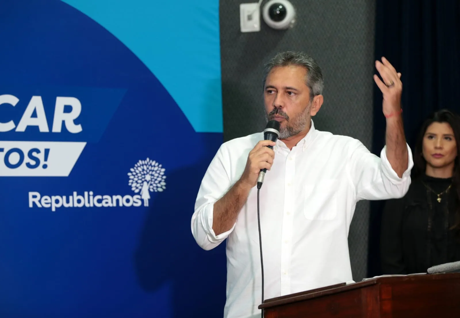 O governador Elmano foi uma das lideranças que elogiou Chiquinho