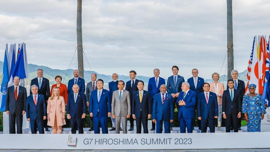 Presidente Lula com outros líderes mundiais durante encontro do G7 em Hiroshima, no Japão