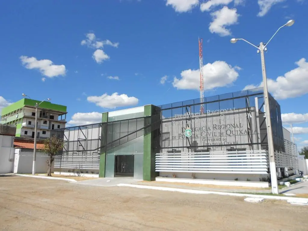 fachada da delegacia regional de quixadá