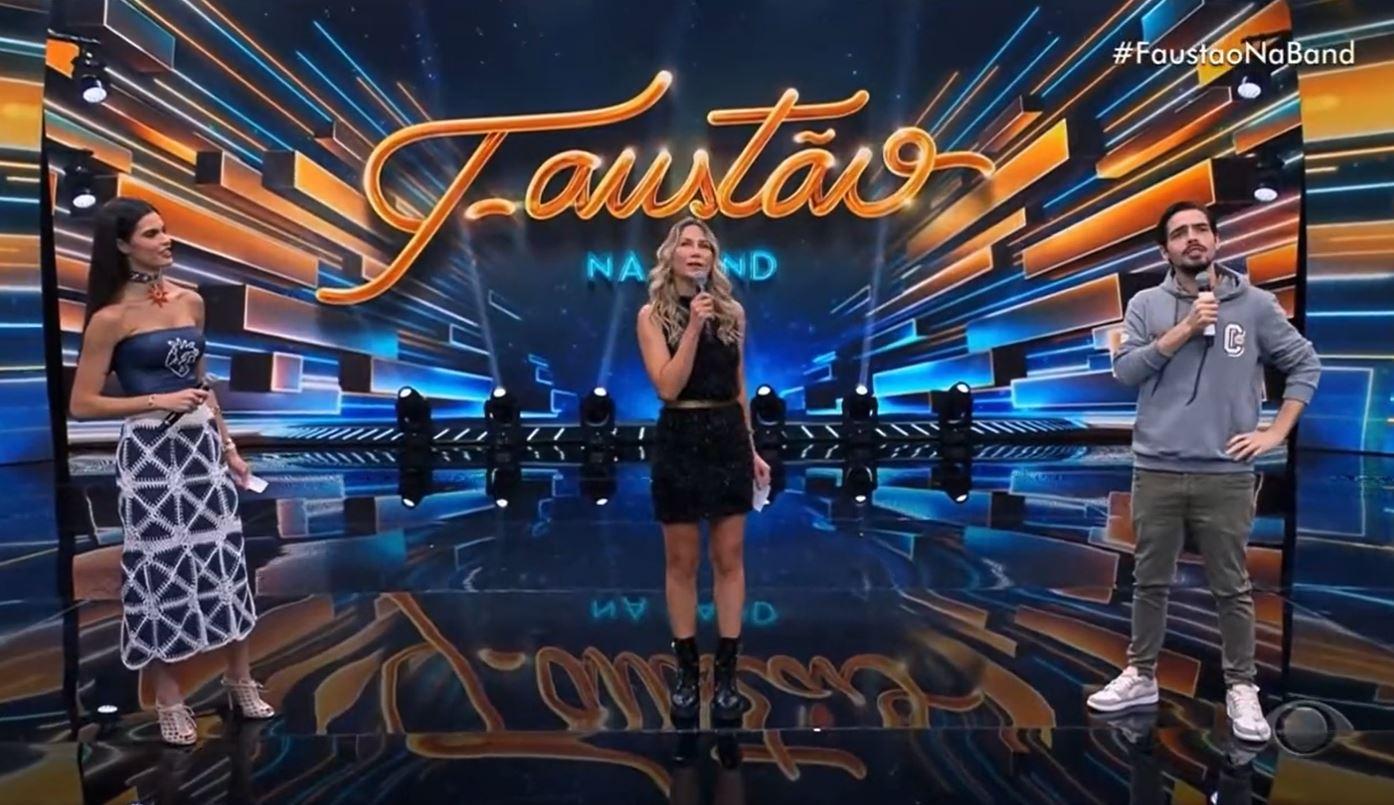 Carol Mendes, Anne Lotterman e João Guilherme Silva no palco do programa