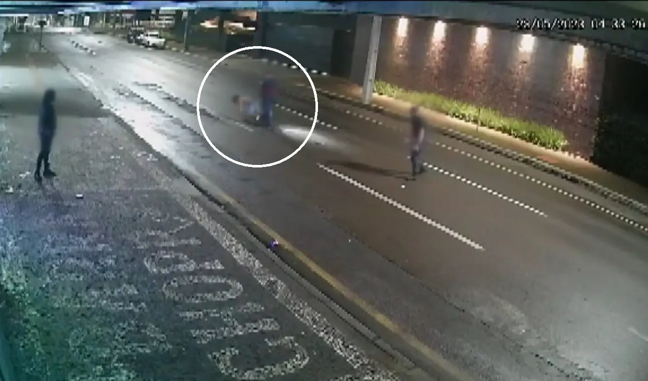 Após briga, jovem é atropelada por carro, arrastada por 70 metros e morre em Cascavel