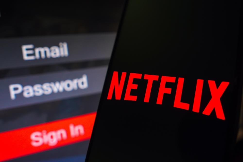Procon-SP notifica Netflix por cobrança extra em compartilhamento
