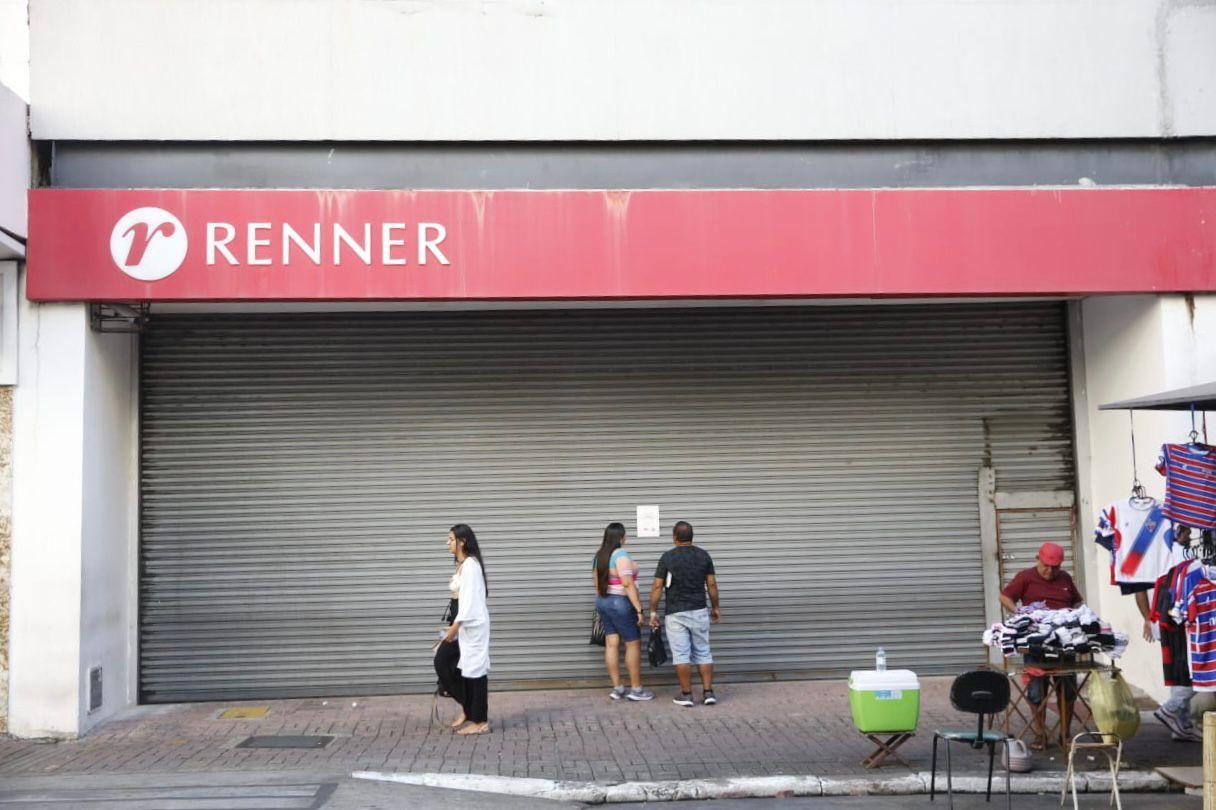 C&A fecha loja de rua no Centro de Fortaleza - Ingrid Coelho - Diário do  Nordeste