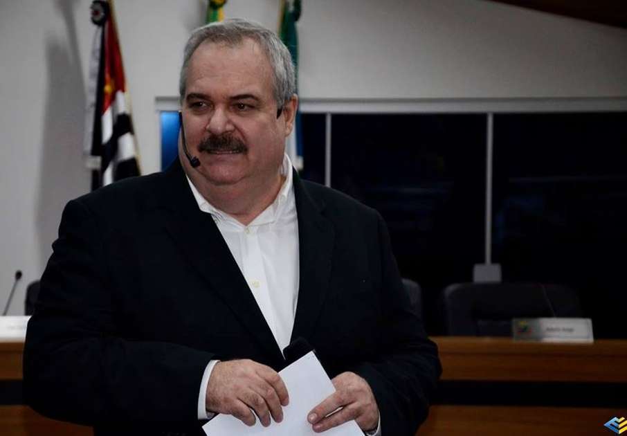 Gilberto Barros Justiça mantêm condenação de Gilberto Barros por fala homofóbica em ...