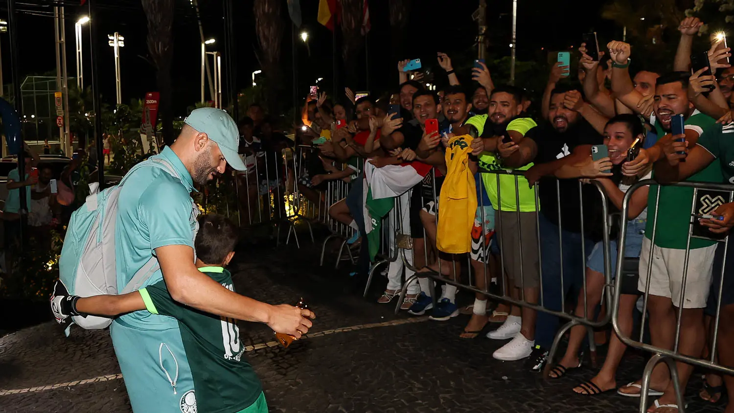 Imagem mostra jogador de futebol