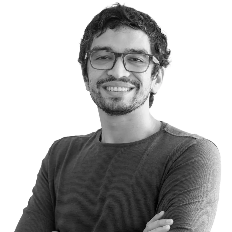 Foto frontal Hamlet Oliveira