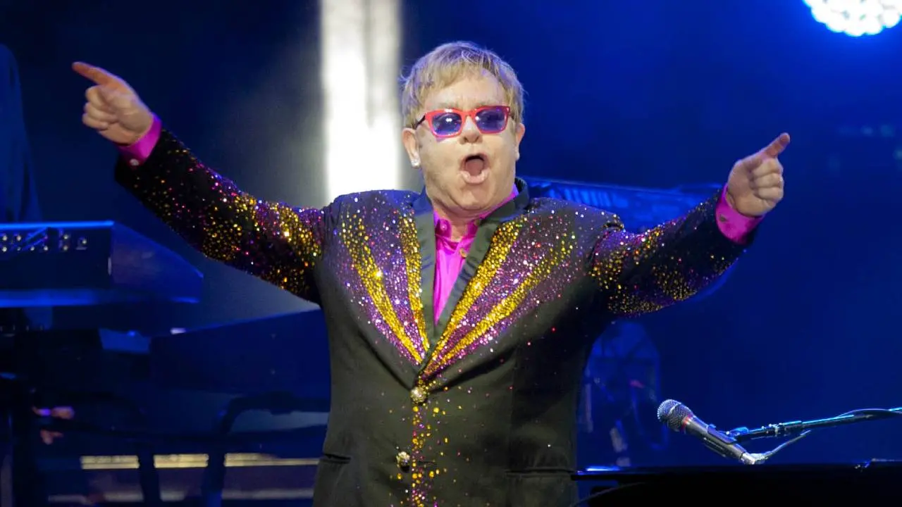 Elton John se apresentou em Fortaleza, na Arena Castelão, em 26 de fevereiro de 2014