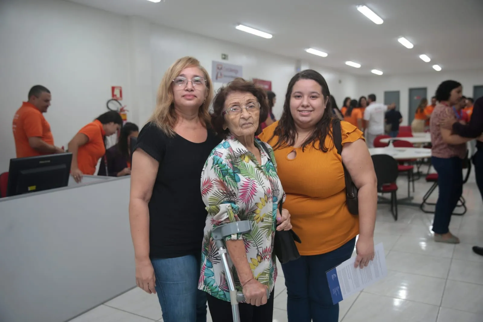 Adriana, a mãe e a filha são clientes do Crediamigo Delas