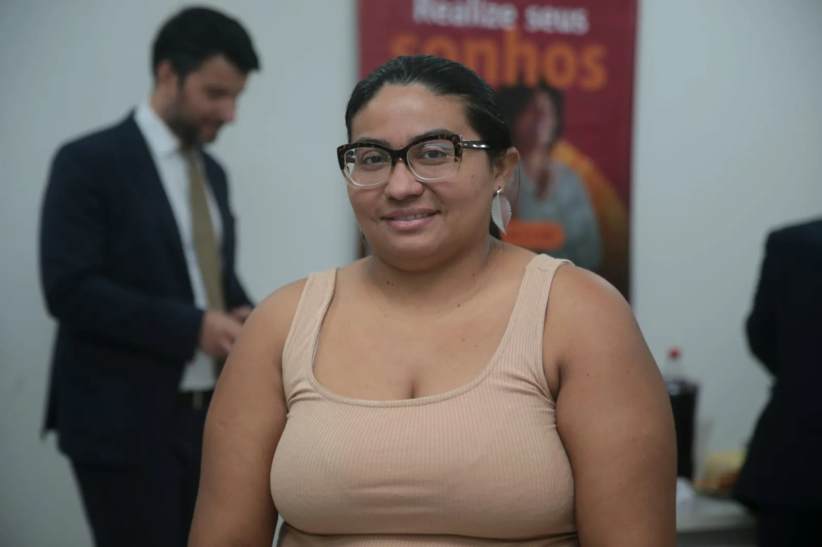 A empreendedora Aline Gadelha buscou o Crediamigo Delas para investir no negócio próprio