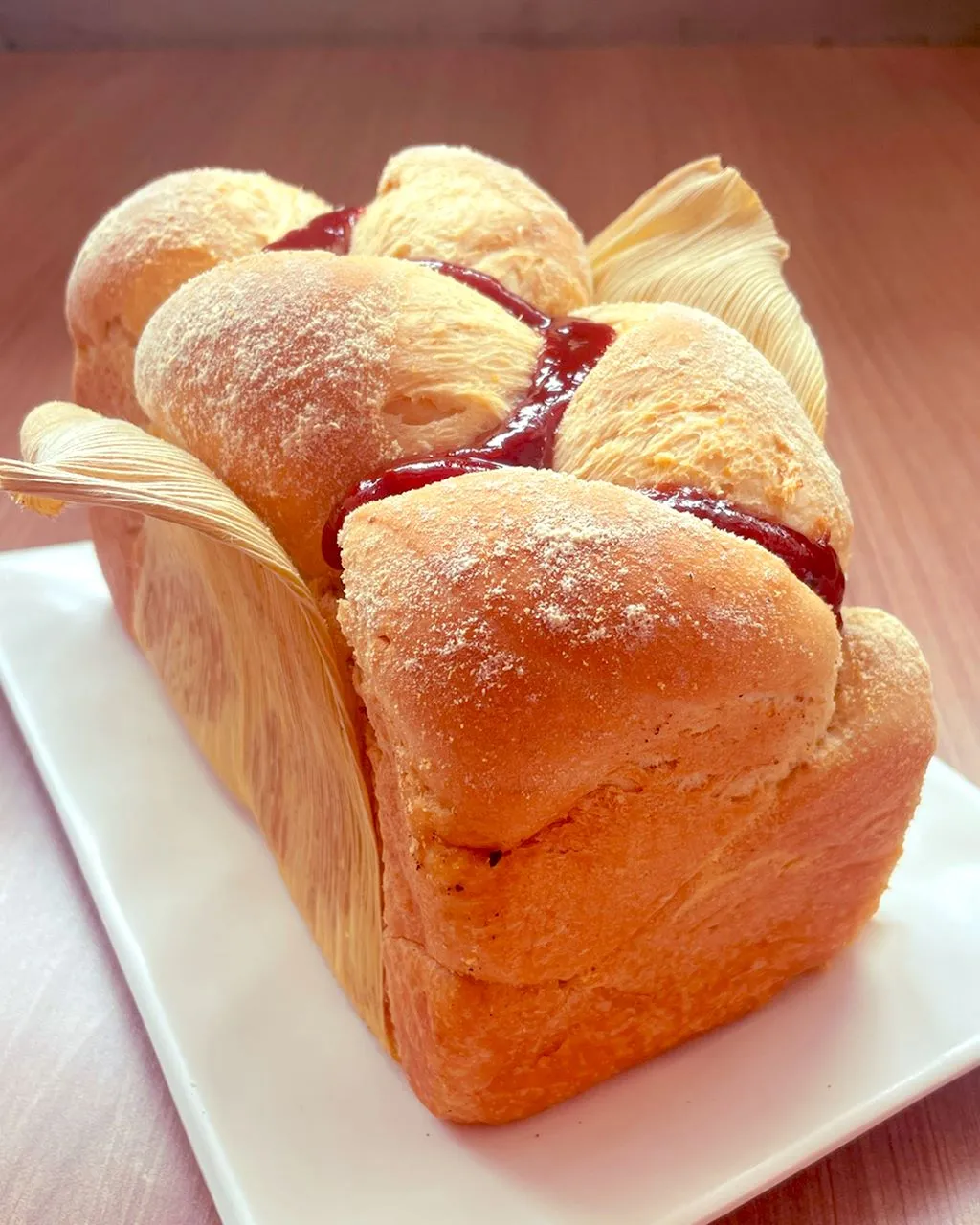 Pão de milho com toque de goiabada do Empório de Fátima