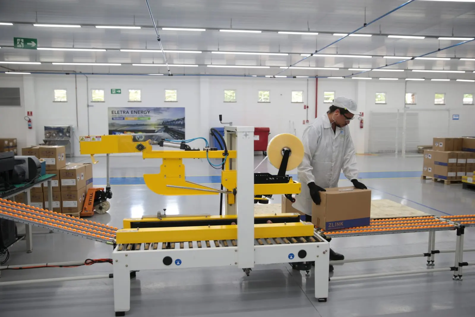 Inauguração da fábrica da Eletra, em itaitinga