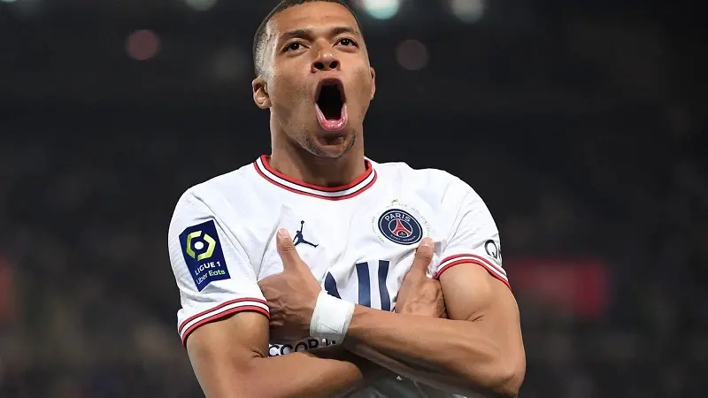 Imagem da notícia: Mbappé não tem interesse em renovar contrato com o PSG, diz imprensa europeia