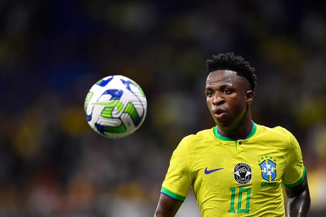 Camisa 10 na ausência de Neymar, Vini Jr marcou o 4ª gol do Brasil no jogo