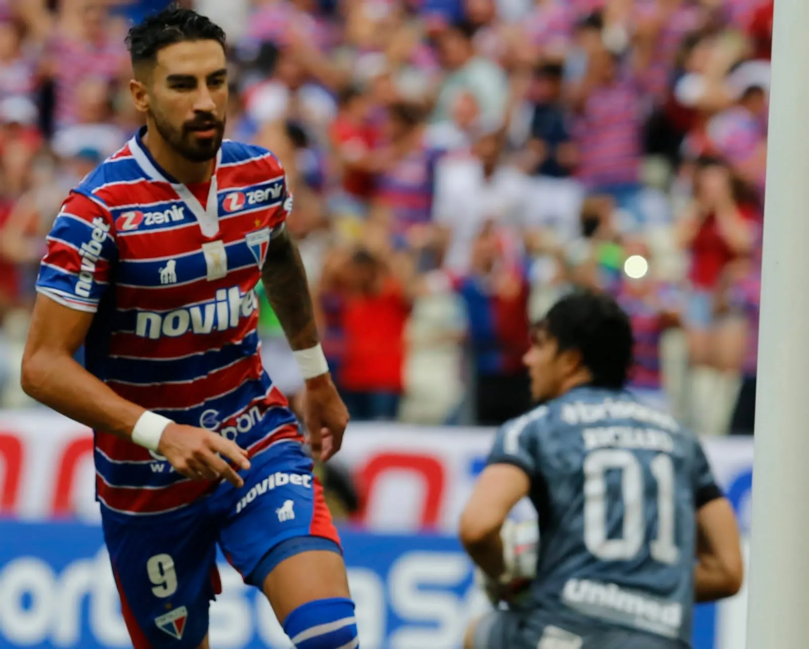 Lucero marcou o primeiro gol na Série A na vitória do Fortaleza contra o Cruzeiro.